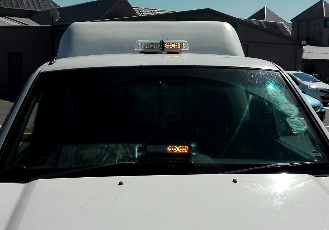 ROOF AND DASH EMERGENCY STROBE LED LIGHTS BriteLED